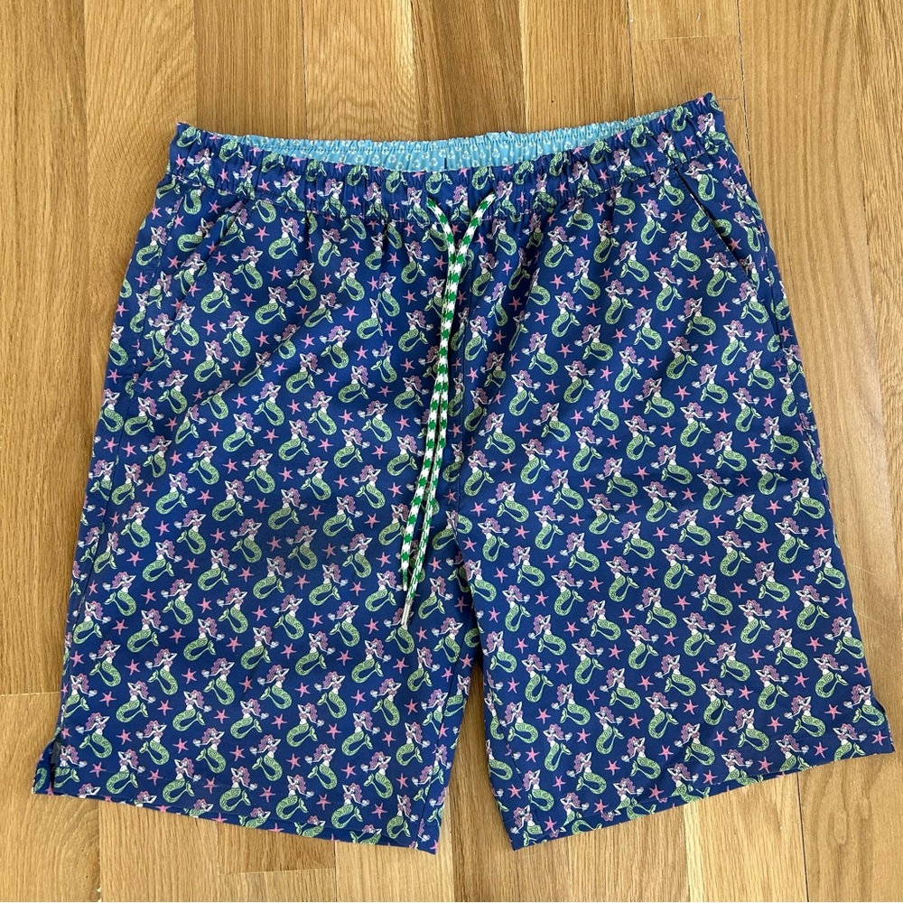 Skiff Dogs Mens Bathing Suit Size M
